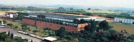 1981 - OUTUBRO Conclusão da nacionalização do compressor recíproco 1988 - JANEIRO Lançamento do Chiller com compressor recíproco alternativo a ar 1990 - OUTUBRO Início da produção da linha Utopia
