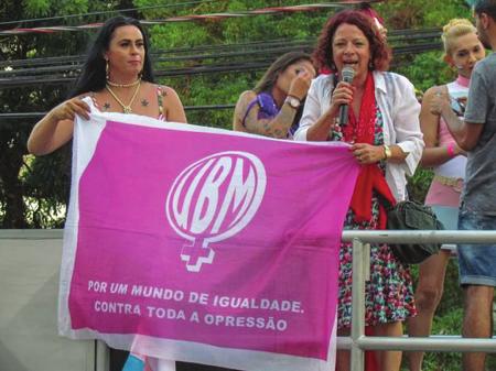 Trans, realizada no dia 27 de janeiro, em Curitiba. O evento fez parte de uma série de atividades que ocorreram na Semana pela Visibilidade Trans dias antes da marcha.