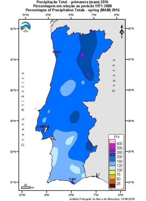 (a) (b) Figura 2- Distribuição espacial da anomalia da precipitação e do índice de seca.