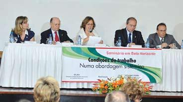 O Seminário Condições de Trabalho e Financiamento da Previdência Social, promovido pela DS/BH e Sindifisco Nacional, no dia 10 de agosto, em Belo Horizonte, reuniu cerca de 150 Auditores- Fiscais de