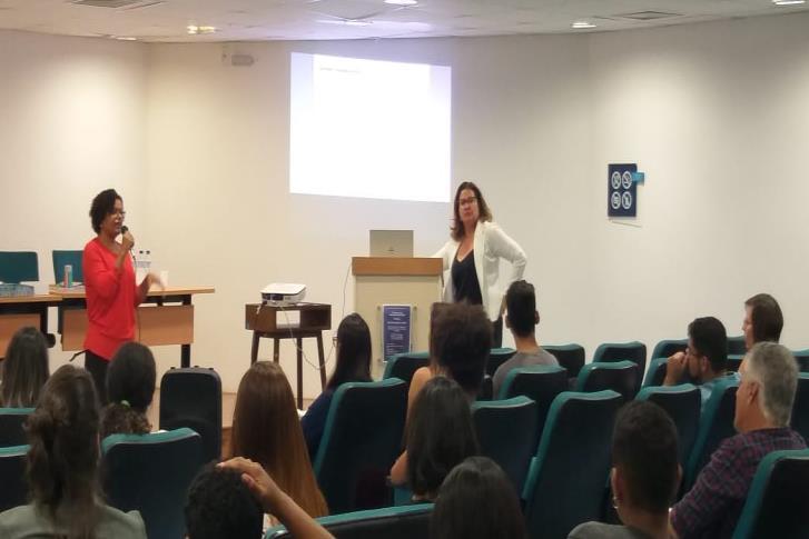 Seminário Interdisciplinar: 1ª Infância em Foco Em articulação com as atividades da IV Semana do Bebê Distrital 2019*, o Decanato de Ensino de Graduação e o Decanato de