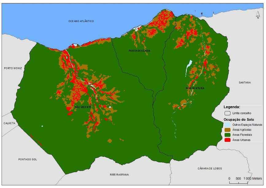 1.5 Síntese A figura seguinte constitui a expressão conjunta das categorias de ocupação do solo agregadas em quatro grandes grupos (urbano, agrícola, florerstal e natural) no concelho de São Vicente,