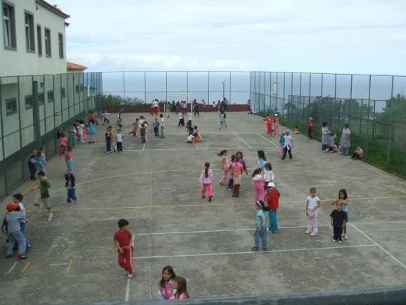 g) Instalações Desportivas Campos Polidesportivos Campo