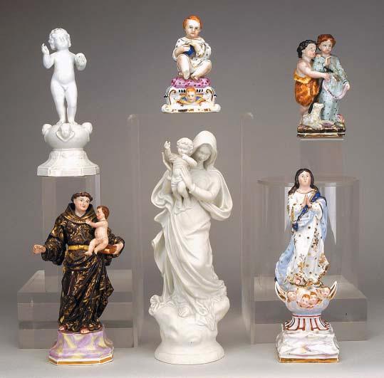 94 95 96 97 98 99 94 MENINO JESUS SALVADOR DO MUNDO escultura em porcelana, sem decoração, pequeno defeito na cabeça, sem marca (1870-1880) Dim.