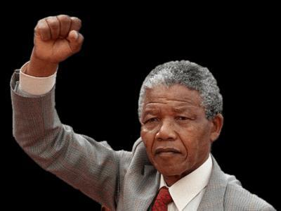 Nelson Mandela assumia a presidência da
