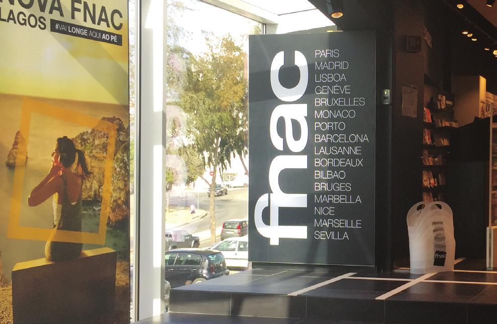 A estrutura da FNAC presta acompanhamento aos seus parceiros em todas as dimensões da gestão da loja: humana, comercial, logística, financeira, conforme as necessidades identificadas, respeitando