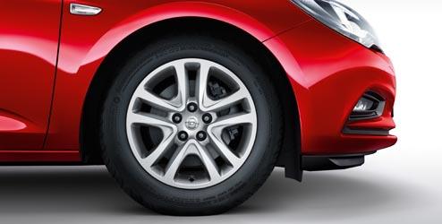 Rodas e Jantes Estrutura dos tampões das rodas 16' Tampa central - Circular - Alumínio escovado. Personalize o seu Opel com um novo conjunto de jantes.