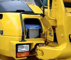 Serviço fácil Excelentes acessos para manutenção A Komatsu concebeu a máquina PW98MR-6 com fácil acesso a todos os pontos de manutenção.