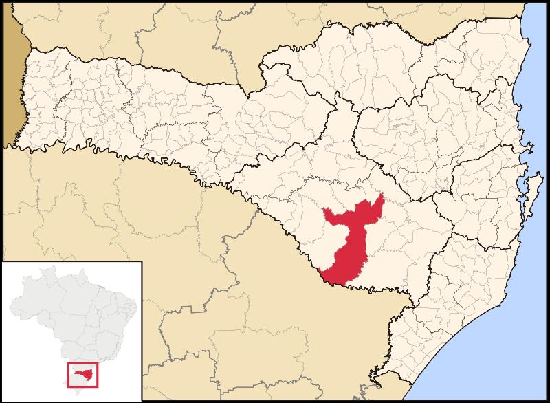 62 Para contribuir com a localização da cidade, segue um mapa com seus arredores em uma representação do estado de Santa Catarina: Figura 9: Mapa de Lages/Santa Catarina Fonte: TADEU, Jorge.