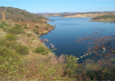 socioeconómica e ambiental para o abastecimento na bacia hidrográfica do Alto Piancó e bacias limítrofes.