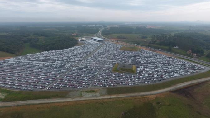 Comentário do Desempenho Destaques do trimestre Novo contrato de gestão de pátios para General Motors - Araquari No 3T18 iniciamos um novo contrato de três anos de gestão de pátios para nosso