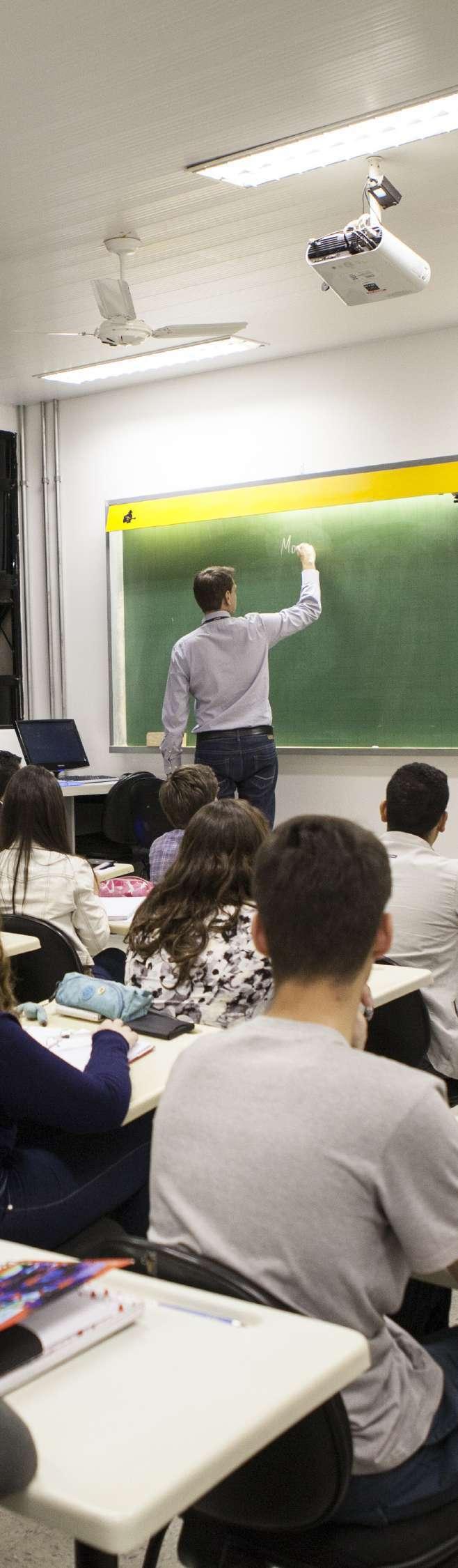 BUSINESS SCHOOL A Business School da Universidade Positivo reúne 12 cursos nas áreas de Gestão e Negócios e promove, por meio de metodologias inovadoras, a união