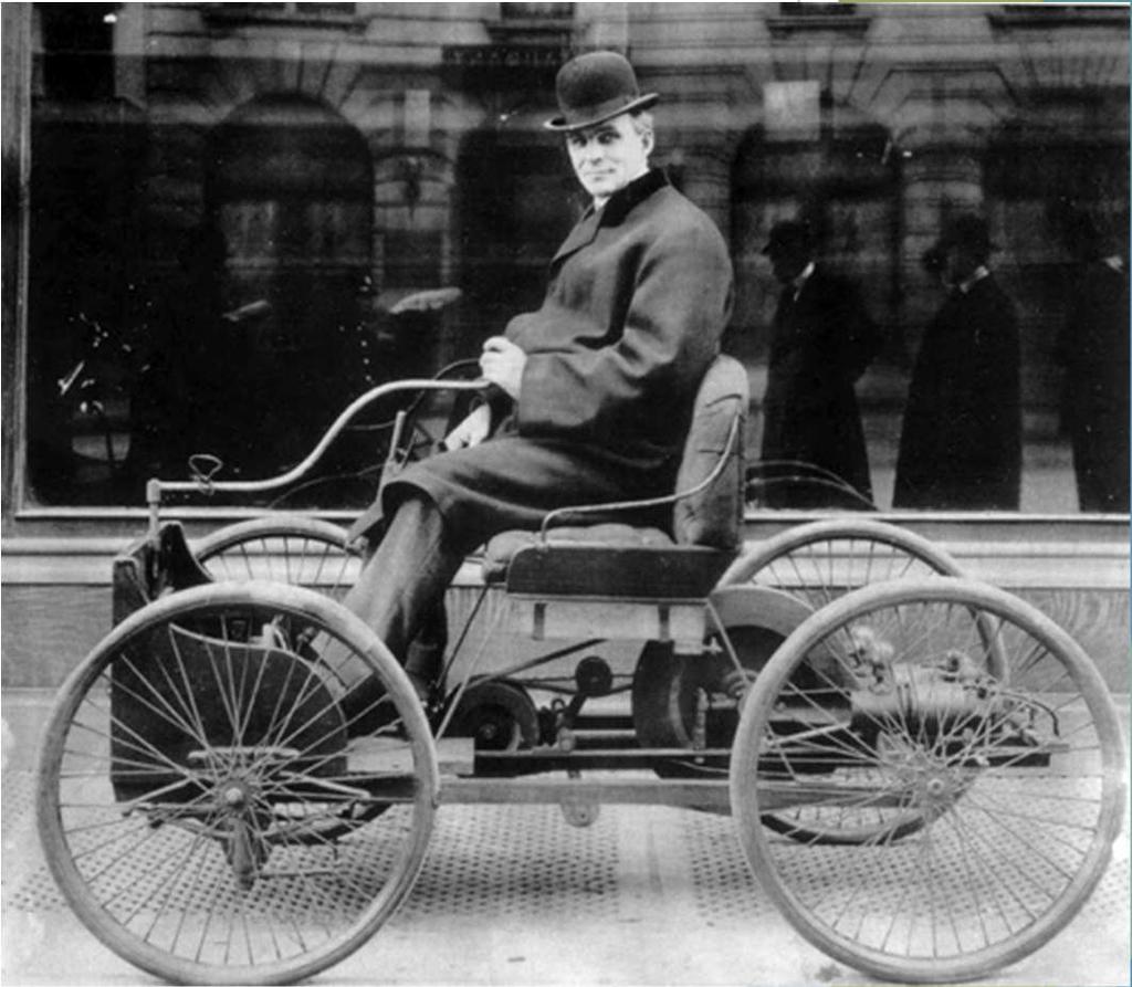 O Primeiro Automóvel O primeiro automóvel criado por Henry Ford foi um Quadriciclo. Pesava 220 Kg e tinha 2 cilindros.