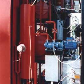 válvula de descarga) e controle de nível a colocar directamente no depósito de recolha do resíduo para parar a descarga quando pleno.