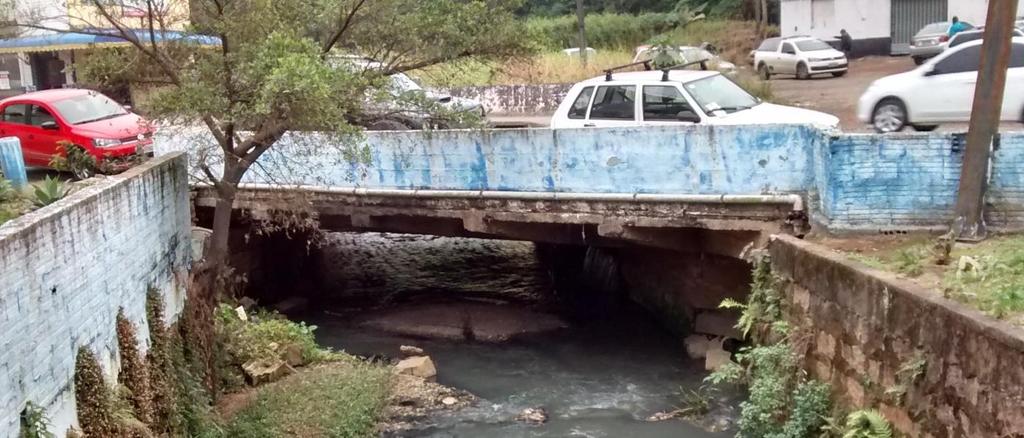 (Fonte: Dos autores 2016) Também será feita a demolição da ponte que passa pela Rua Araranguá, neste local serão
