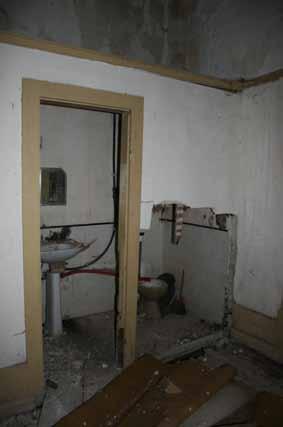 Foto 11 (D5859) Compartimento do WC no