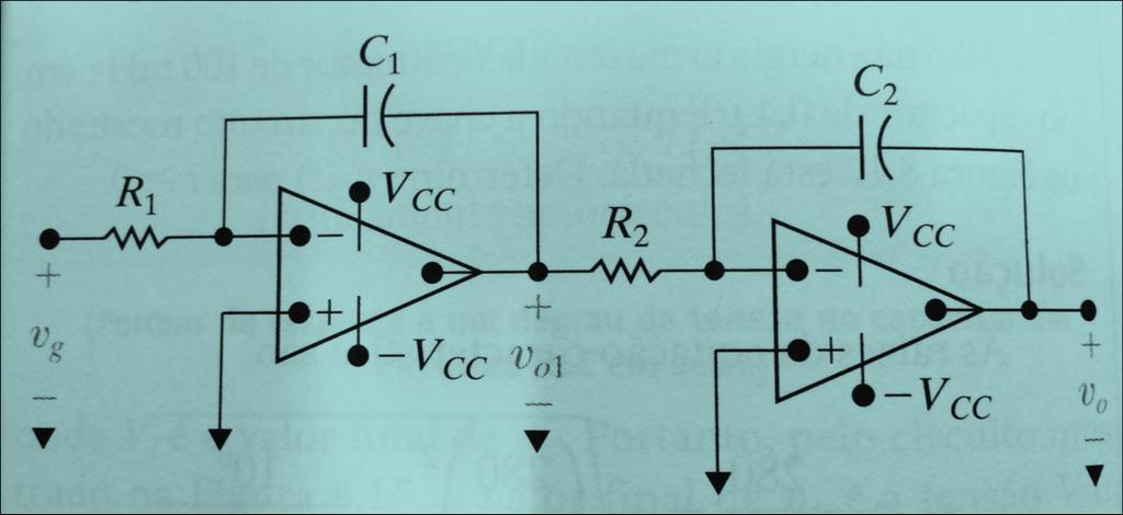 Circuito com dois amplificadoresintegradores O Circuito abaixo também é um circuito de segunda ordem.