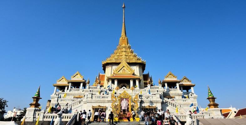 DESTAQUES DO ROTEIRO: BANGKOK CITY PACK TEMPLO WAT TRAIMIT É no Templo Wat Traimit que se encontra o Buda de Ouro, maior estátua de ouro maciço do mundo e