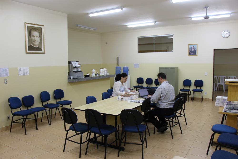 Sala dos Professores - Bloco B Sala de aula para grandes grupos e pequenos grupos Cada sala