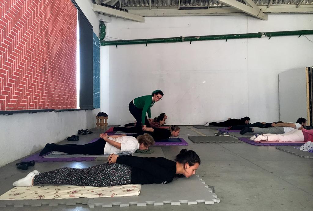 Yoga Horário: Sextas feiras