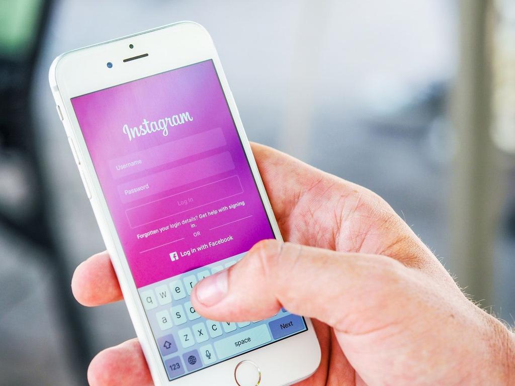 Automatizar Instagram O Instagram é uma das mídias sociais mais famosas da internet e serve para inúmeras funções.