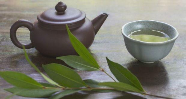 Chá Das Folhas De Louro Nosso oitavo chá é um remédio caseiro utilizado para controle da diabetes, controlar dores fortes relacionadas a inflamações e doenças