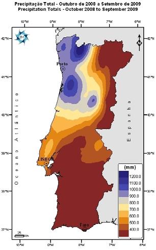 2.1. Precipitação acumulada desde 1 de Outubro de 2008 Os valores da quantidade de precipitação acumulada no final do ano hidrológico (período entre 1 de Outubro de 2008 e 30 de Setembro 2009) são