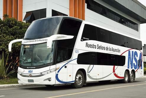 Ônibus No transporte cole vo de passageiros, o alumínio é financeiramente estratégico para encarroçadoras e fro stas: reduz em até 30% o peso das carrocerias com equivalente o mização de combus