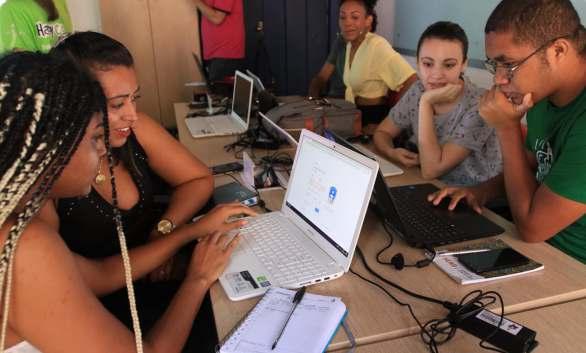 infraestrutura de pesquisa das IES e o Geração Ciência, que envolve a juventude maranhense estimulando-a a desenvolver pesquisa no ensino médio e técnico.