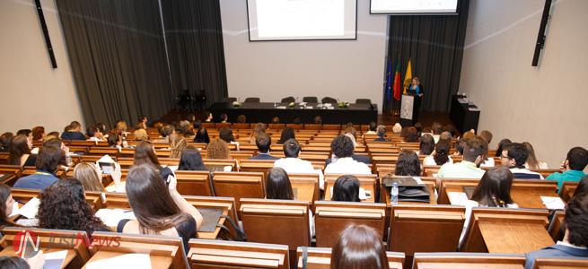 Oportunidade para "fomentar uma discussão multidisciplinar" No LCG-FMUC, esta área de investigação congrega uma equipa que reúne vários serviços (laboratoriais e clínicos) que, de