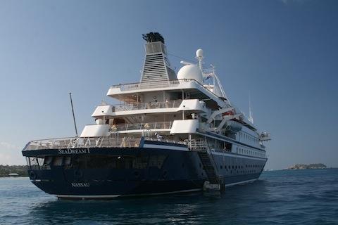 016 Operador Princess Cruises Navio SEABOURN ODYSSEY Escalas 2 GT 32 000 LOA 198,0 m