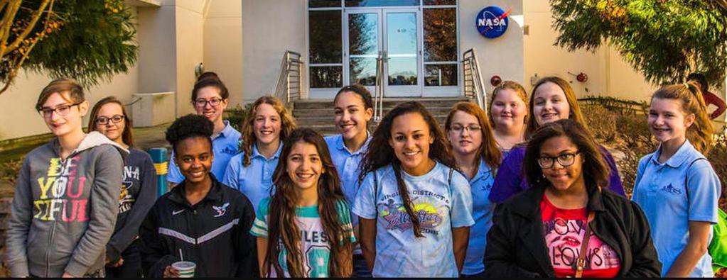 Programas de igualdade de gênero Governamentais Fonte: NASA A NASA apresenta três programas que pretendem estimular o interesse de meninos e principalmente meninas para as