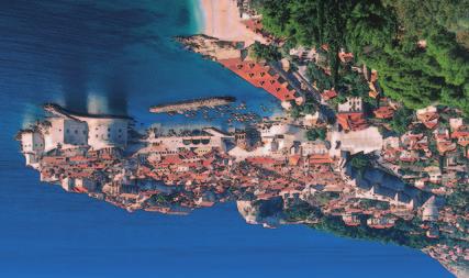 bordo). Apresentação no aeroporto para partir em voo reguar com destino a Dubrovnik. Chegada. Assistência no aeroporto e trasado ao porto para embarque (a partir das 14h).