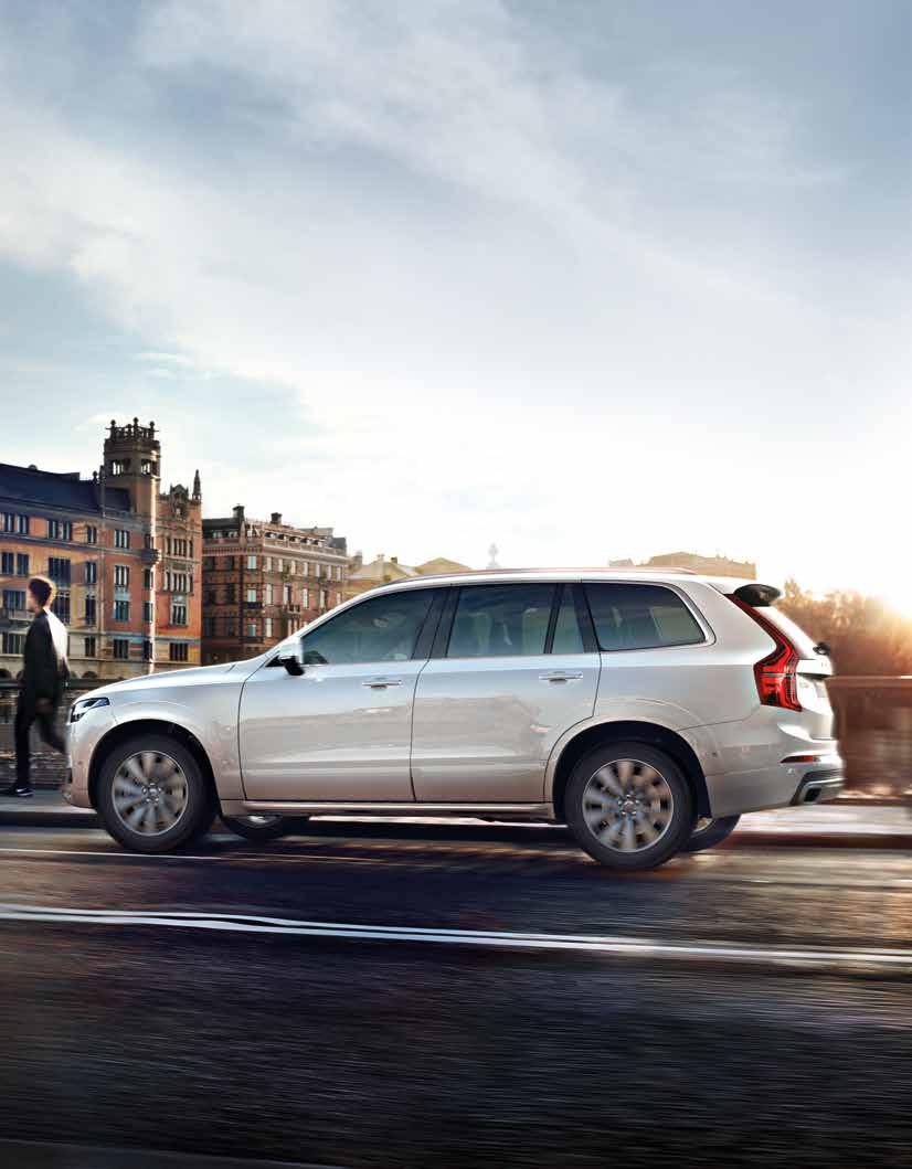 Altamente capaz e versátil, o seu XC90 possui uma elegância descontraída que o torna apropriado para todas as ocasiões. Crie agora o seu Volvo SUV totalmente personalizado.