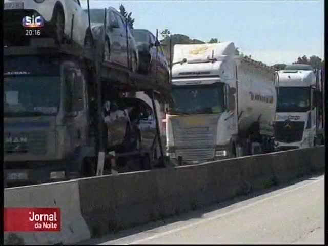 Os 2 sindicatos de motoristas que convocaram a greve que arranca a 12 de agosto,