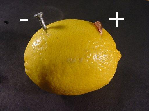 galvanizado zinco) (recoberto de zinco) Moedas de Moedas Um limão de cobre + um e tem-se