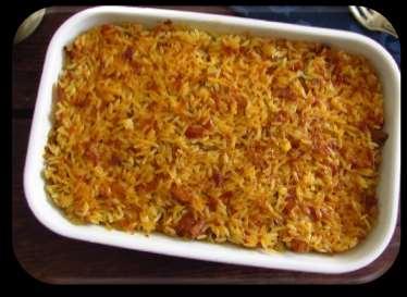 19 Ficha Técnica: ARROZ DE FORNO COM ATUM ALIMENTO QUANTIDADE kg/ml Medida caseira Arroz Polido 5,0 1 pacote Atum 1,5 1 pacote Água quente 10 litros 10 litros Cebola Picada 0,300 À gosto Alho Picado