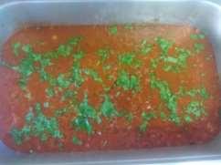 36 FICHA TÉCNICA: POLENTA DE FLOCOS DE MILHO ALIMENTO: QUANTIDADE kg/ml MEDIDA CASEIRA FLOCOS DE MILHO 2,0 1 PACOTE TOMATES PICADOS 0,750 15 UNIDADES CEBOLAS PICADAS 0,760 8 UNIDADES MOLHO DE TOMATE