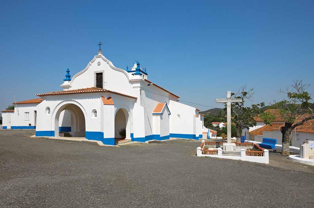 _Odemira e Santiago do Cacém Património, Castelo de Santiago do Cacém Rua Padre António Macedo 62, 7540194 Santiago do Cacém T: (+351) 269 826 696 http://t Esta região foi habitada, pelo menos desde