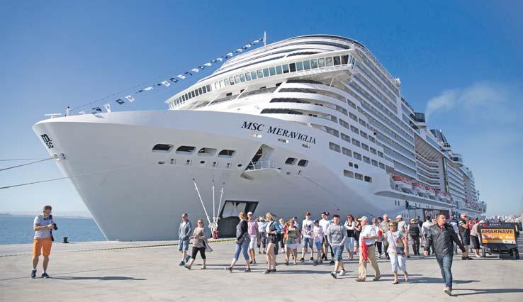 22 O Jornal Económico, 9 junho 2017 EMPRESAS TURISMO Portugal ganha com boom mundial dos cruzeiros O MSC Meraviglia, o maior navio de cruzeiros de um armador europeu, foi o sétimo do grupo sedeado na