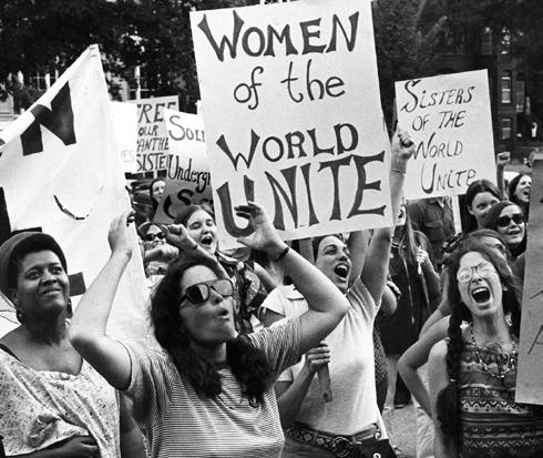 Segundo o dicionário, o feminismo é uma doutrina que advoga a defesa dos direitos, com base no princípio da igualdade de direitos e de oportunidades entre os sexos.