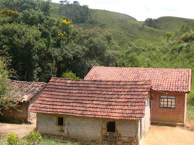 atividade agrícola e de renda duradoura.