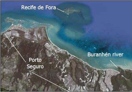 Falésias esculpidas nos sedimentos Terciários do Grupo Barreiras delimitam a parte interna da planície quaternária costeira entre Porto Seguro e Ponta Grande (Martin et al. 1980).