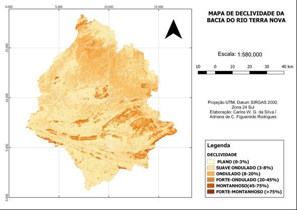 Figura 4: Mapa de declividade da BHRTN. Fonte: Pesquisa direta. A Figura 5 apresenta o mapa hipsométrico da BHRTN e dos três municípios totalmente inseridos na mesma.