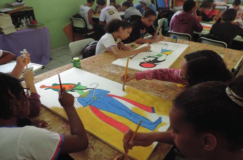 Figura 2. Momento de pintura das divindades egípcias. Fonte: Acervo e redes sociais da escola.