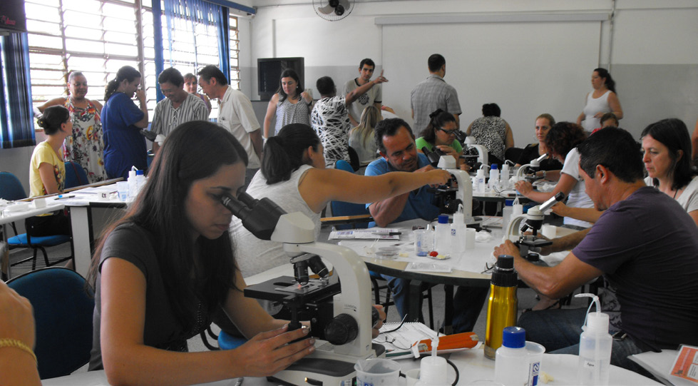 Imagem 5. Capacitação de Professores encontros semanais. Contato: Serviço de Cultura e Extensão do IB-USP (11) 3091-8088 ccex@ib.usp.