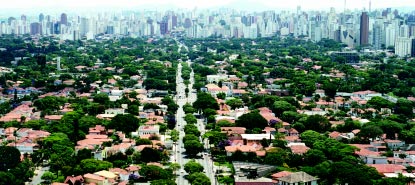 Paisagem, litoral e formas de urbanização Sílvio Soares Macedo LABORATÓRIO DA PAISAGEM, FACULDADE DE ARQUITETURA E URBANISMO, UNIVERSIDADE DE SÃO PAULO 1.