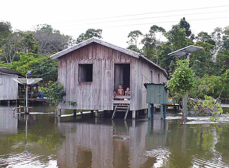 127 Comunidade São Francisco do Aiucá, município de Uarini, Amazonas, no período da cheia do igarapé, Canal do Aiucá.