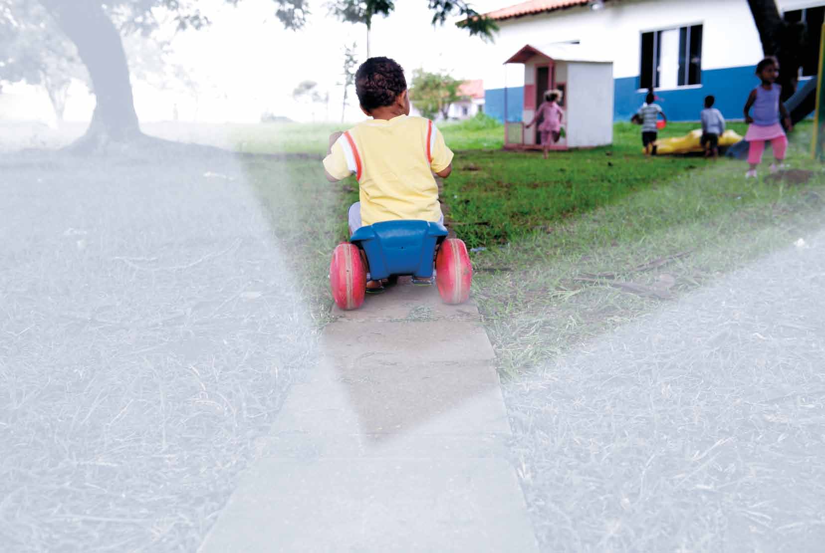 contexto Por amor, A adoção confere ao menor todos os direitos de um filho natural.