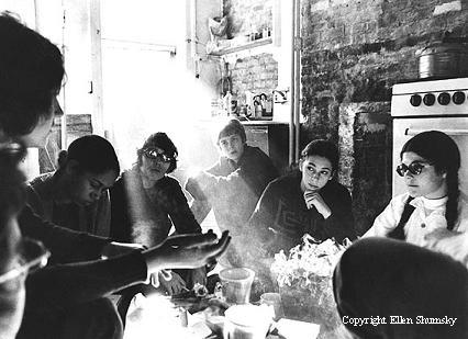 Reunião da grupa RadicaLesbians, 1970. Fotografía por Ellen Shumsky. Fonte: www.outhistory.